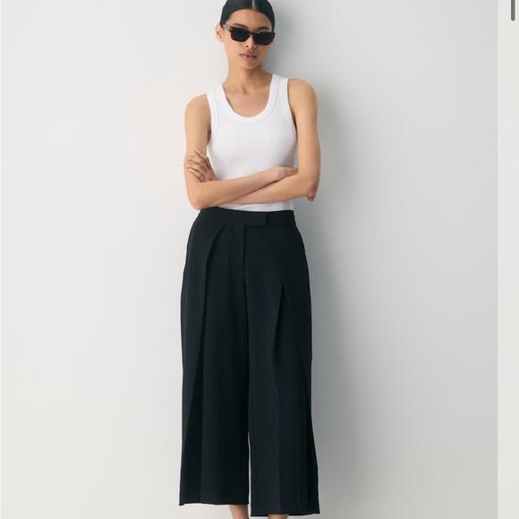 ISO: Aritzia Cavetto Barrel Pant White Wide-Leg Pants - Picture 3 of 4